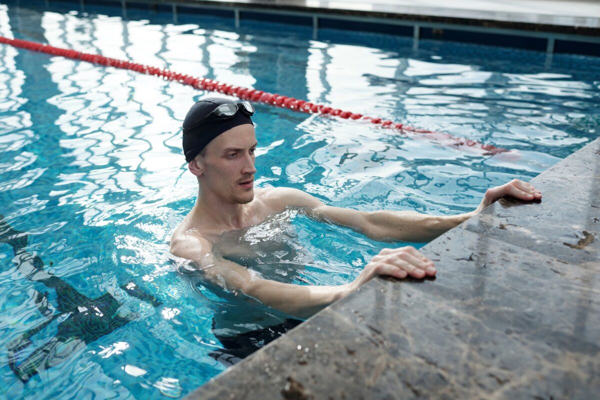 programme natation perte alimentation hydratation récupération